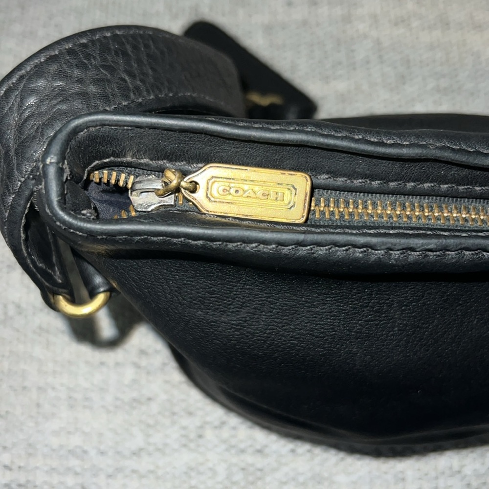 Vintage Coach Black Leather Sonoma Bucket Style 4907 Shoulder Bag Crossbody - Picture 8 of 9